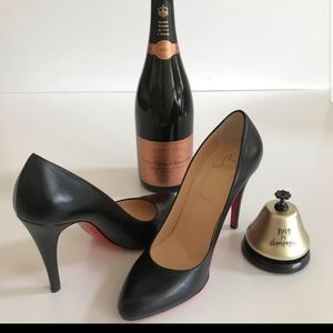 Christian Loubiton Red bottoms 4 inch heels